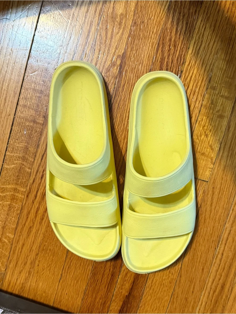 Old Navy Kids Double-Strap Slide Sandals in Yellow
